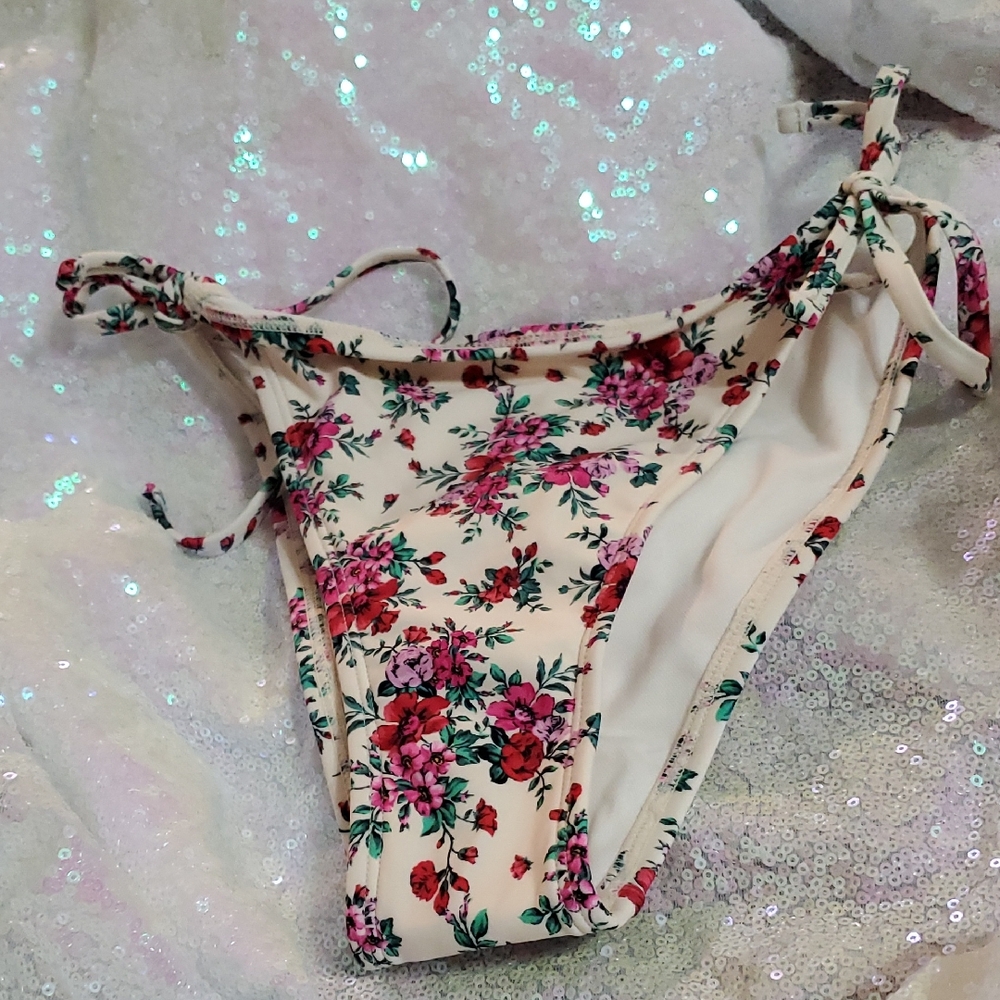 NWT Wild Fable Floral Bikini Bottom with Tie Sides Women's Size S (4-6)